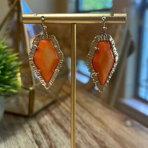 Kendra Scott Tessa Papaya Mother of Pearl gold drop earrings